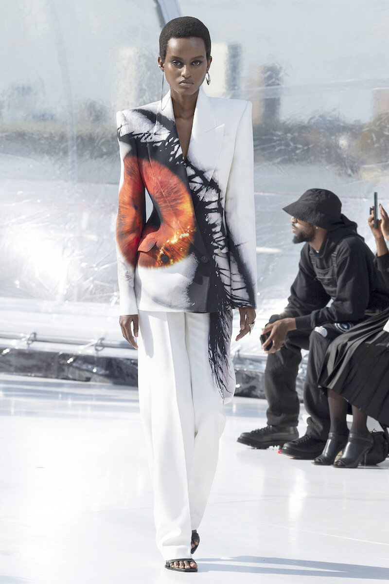 Alexander McQueen весна-лето 2023