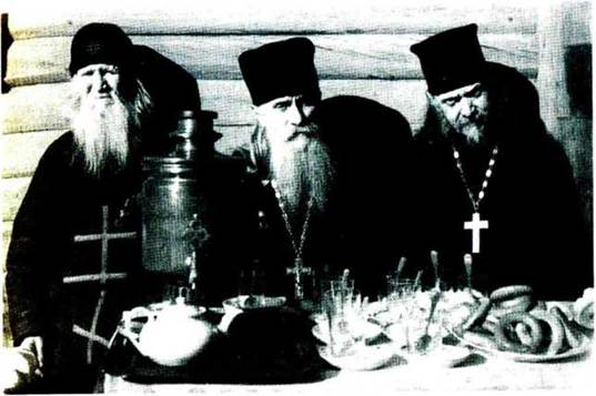 тайна старцев. старик фура форт боярд. тайна старцев. старец фура из форт боярд. черстенстон тайна о ца.