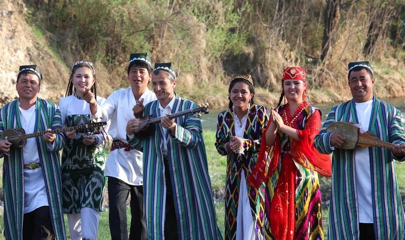 Мне сосала японская телка, лейм телка, шлюха телка...