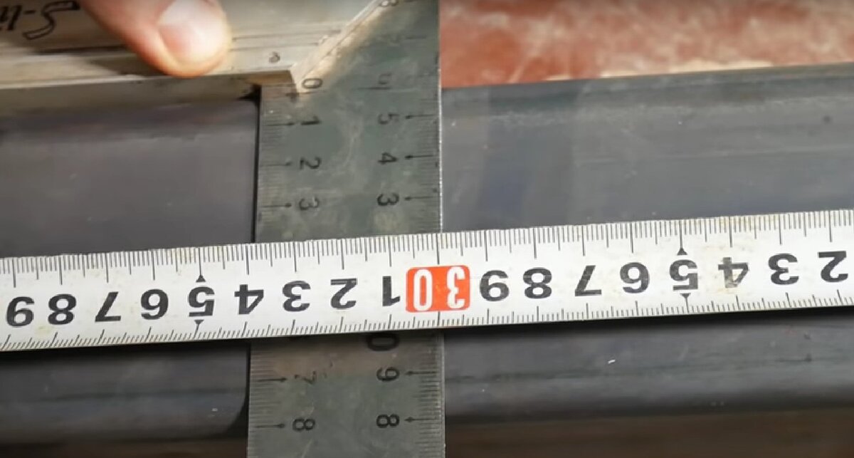      Размечаем трубу.