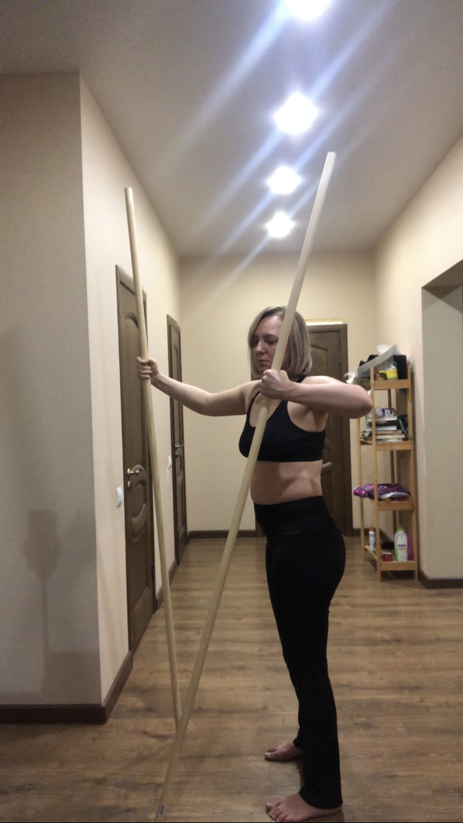 Это я дома тестирую новые палки.