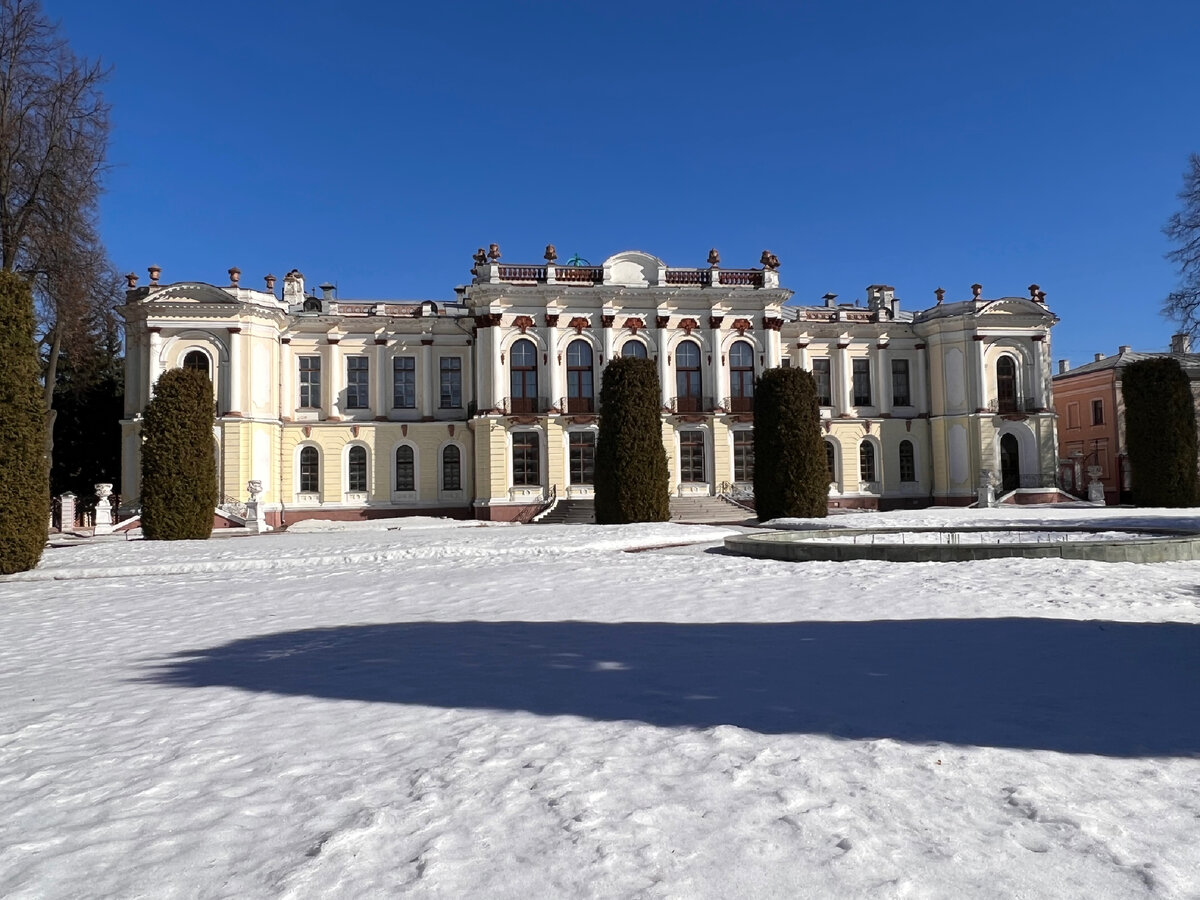 Ректорат ТСХА. Вид с парка. 