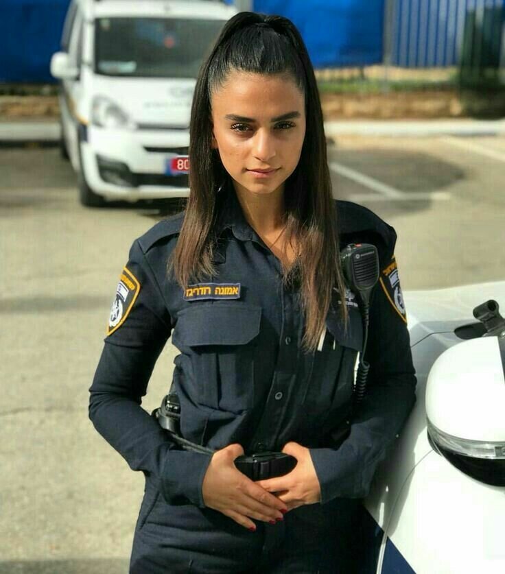 Женщина полицейская в форме ню частное - фото порно devkis