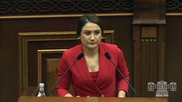    © Photo : press office of the Parliament of RA