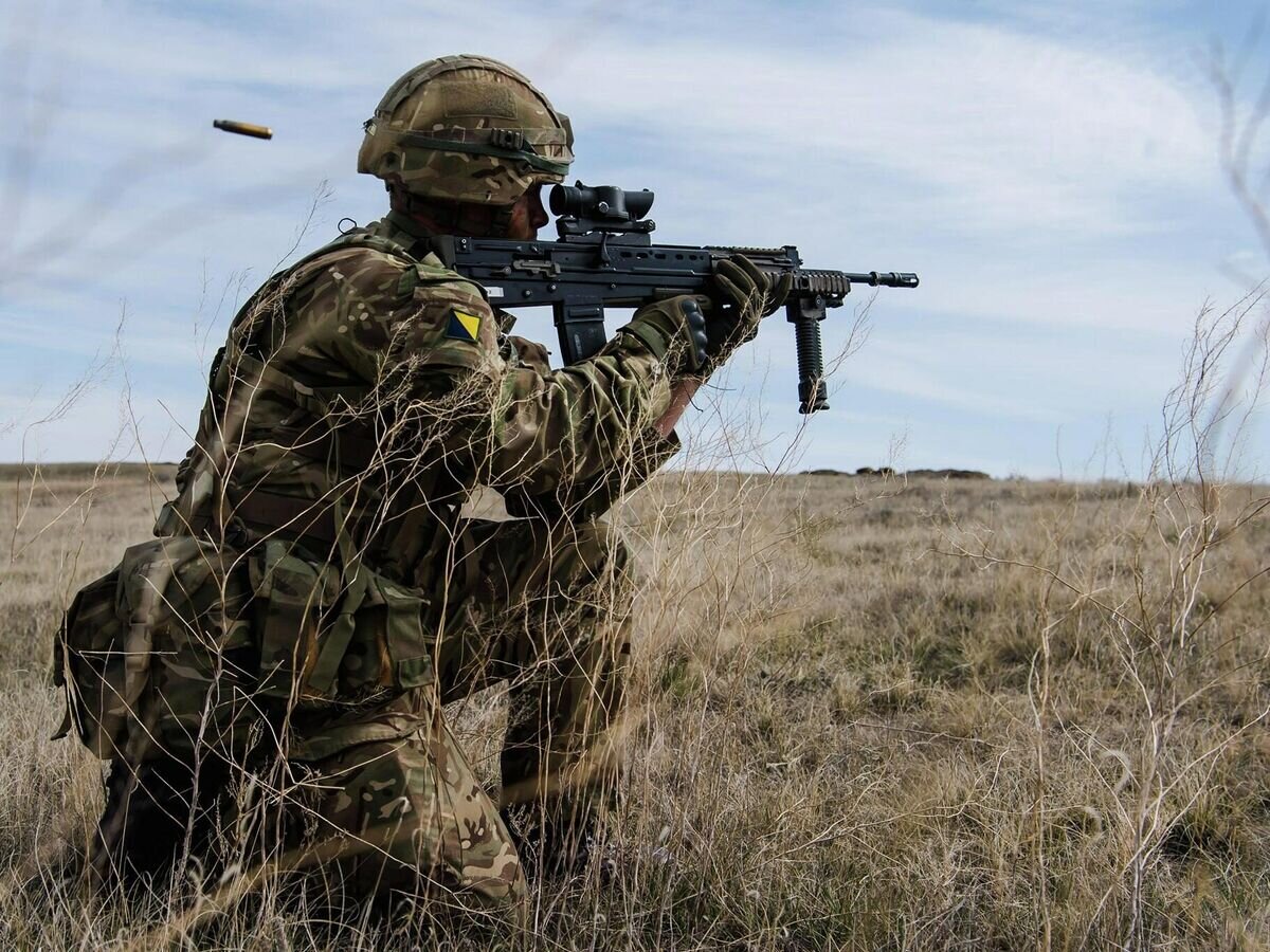    Военнослужащие в Британии© Фото : British Army