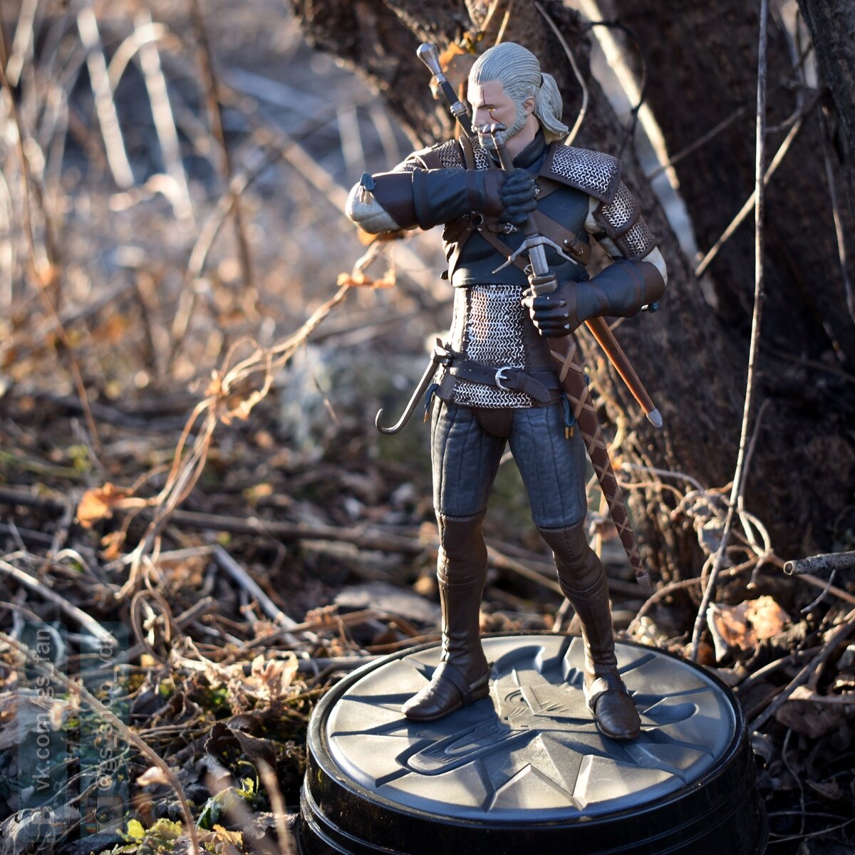 Белый Волк. Мясник из Блавикена. Ведьмак. Геральт одним словом. Коллекционная фигурка по роману Анджея Сапковского «Ведьмак».