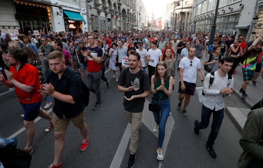    Треть россиян захотела вернуться обратно в XX век