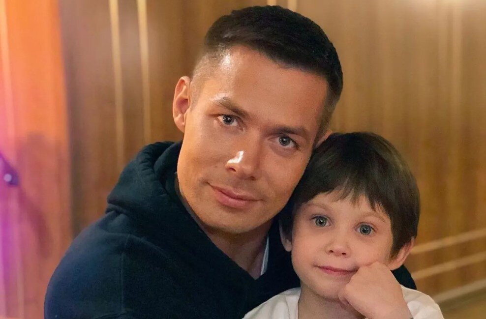     Стас Пьеха с сыном Петром фото: соцсети