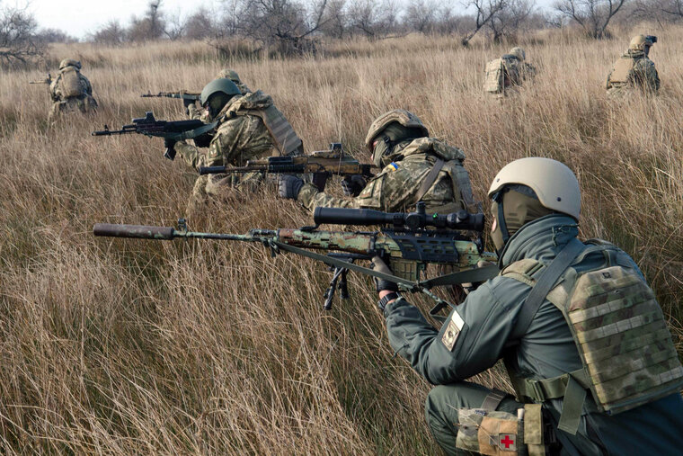    ВСУ начнут контрнаступление, когда на Украине просохнет почва, заявил Евгений Пригожин