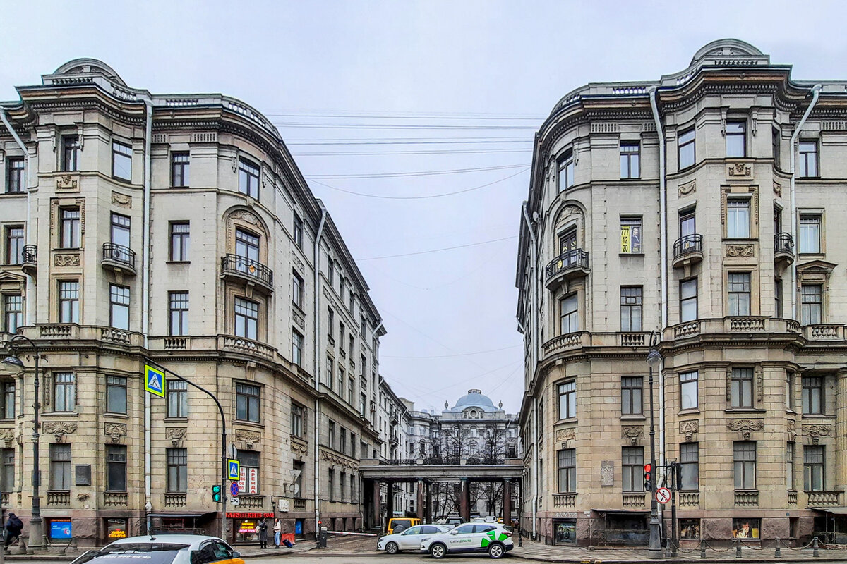 Дом трех Бенуа – лицо и изнанка. Из серии - что посмотреть в Питере |  Заметки фотографа | Дзен