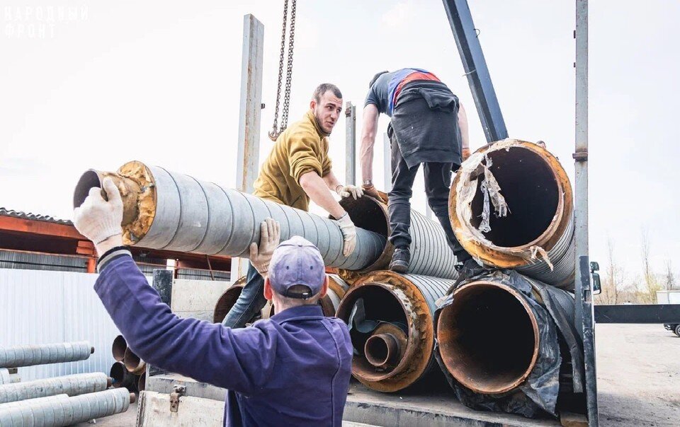     Это уже вторая помощь компании «Промтек» Горловке. Фото: Народный фронт