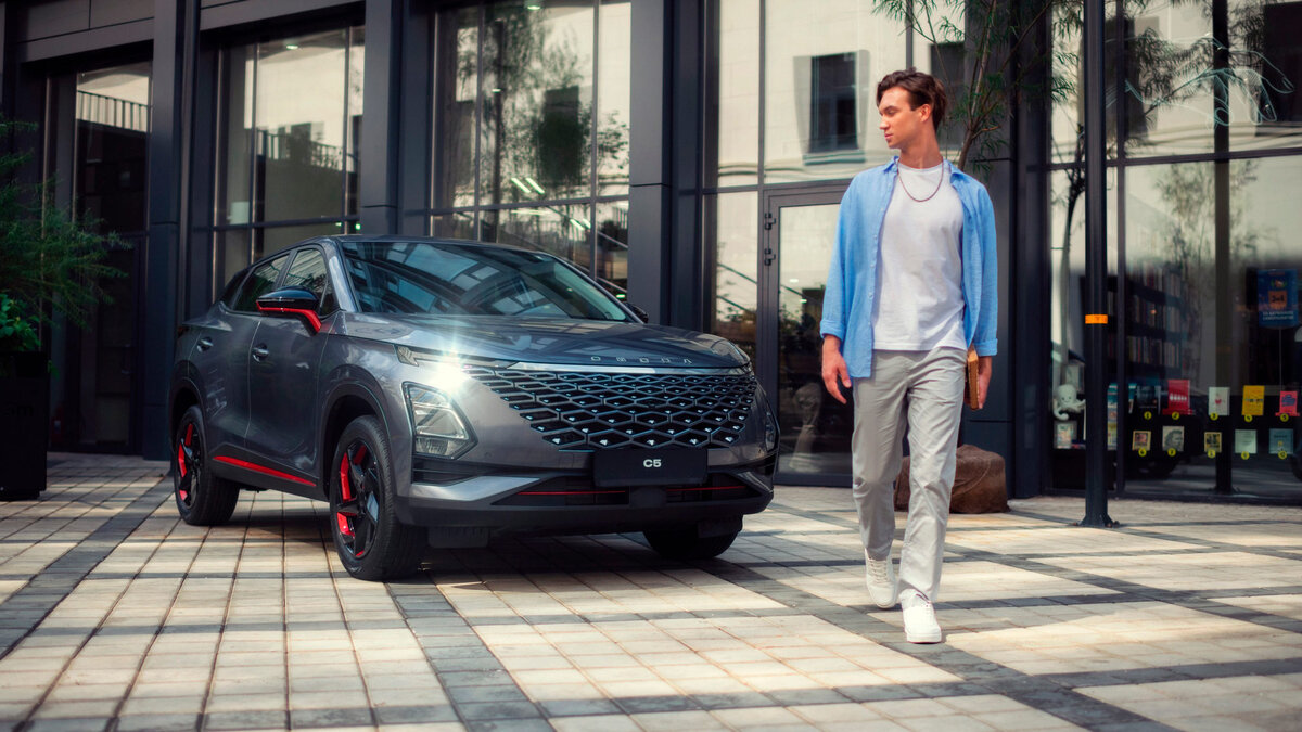 Фастбэк кроссовер Omoda c5