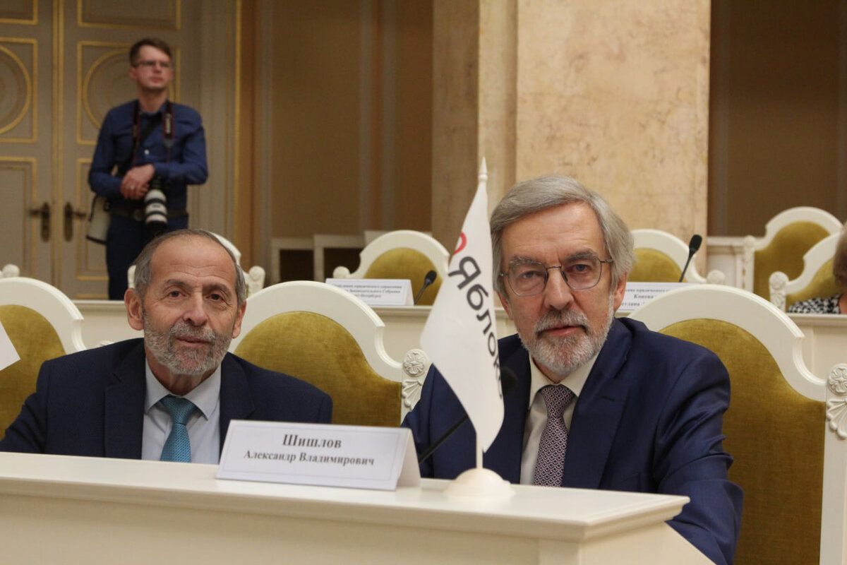 Борис Вишневский и Александр Шишлов. Фото: пресс-служба партии 