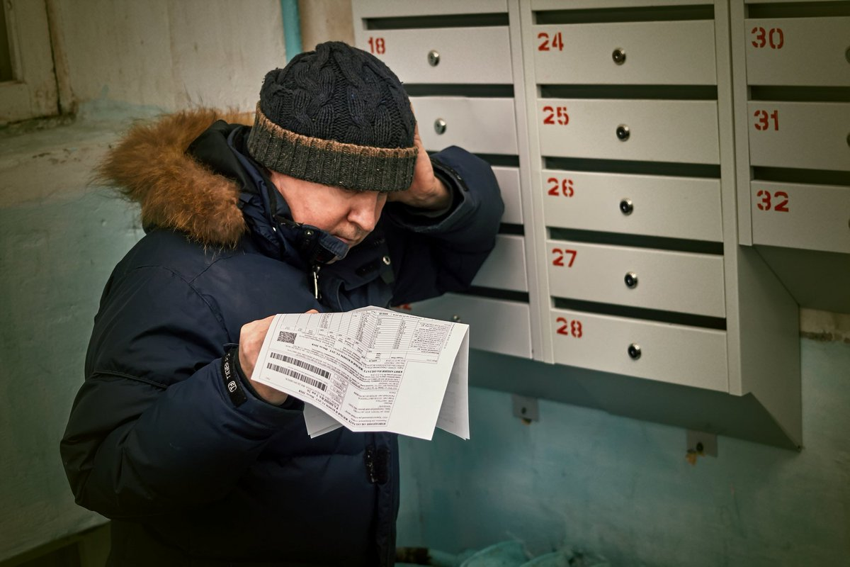 Пенсии за коммуналку. Долги ЖКХ. Задолженность за ЖКУ. Плата за ЖКУ. Повышение тарифов.