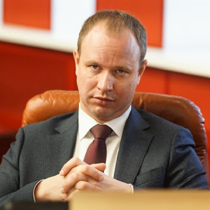Ангарский городской суд удовлетворил прошение депутата Заксобрания Иркутской области, сына экс-губернатора региона Андрея Левченко об условно-досрочном освобождении. Об этом сообщил с своем телеграм-канале журналист Сергей Королев.