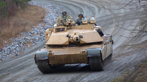    В Пентагоне подтвердили доставку в Германию 31 танка Abrams для обучения украинских военных Дарья Смирнова
