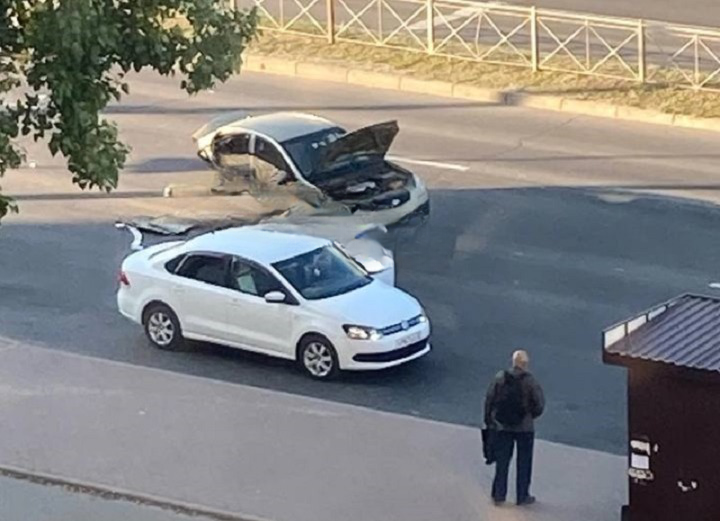    В Брянске пьяный нарушитель-хроник разбил на светофоре легковушку и «Газель» на Московском проспекте: 2 года ГИБДД наблюдала за его покатушками без водительских прав avchernov