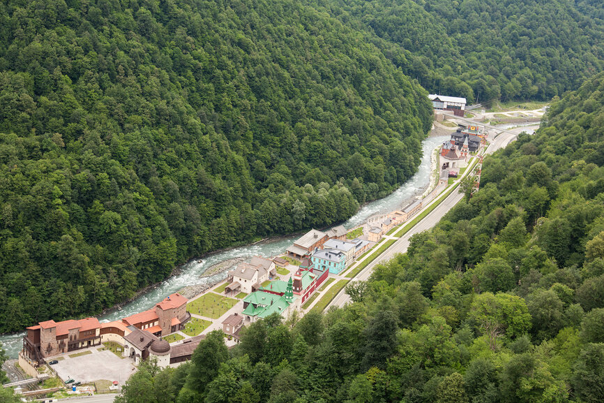 КРАСНАЯ ПОЛЯНА. ИСТОРИЯ ГОРНОГО КУРОРТА