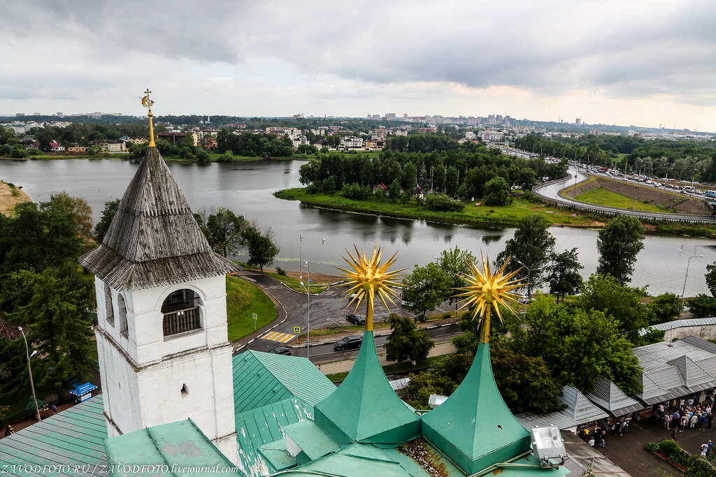 Время в ярославле. Ярославль красивые места фото. Фото Ярославля 300 пикселей. Ярославль время.