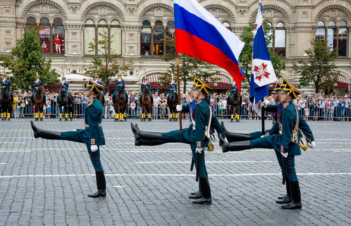 С днем кремлевского полка картинки