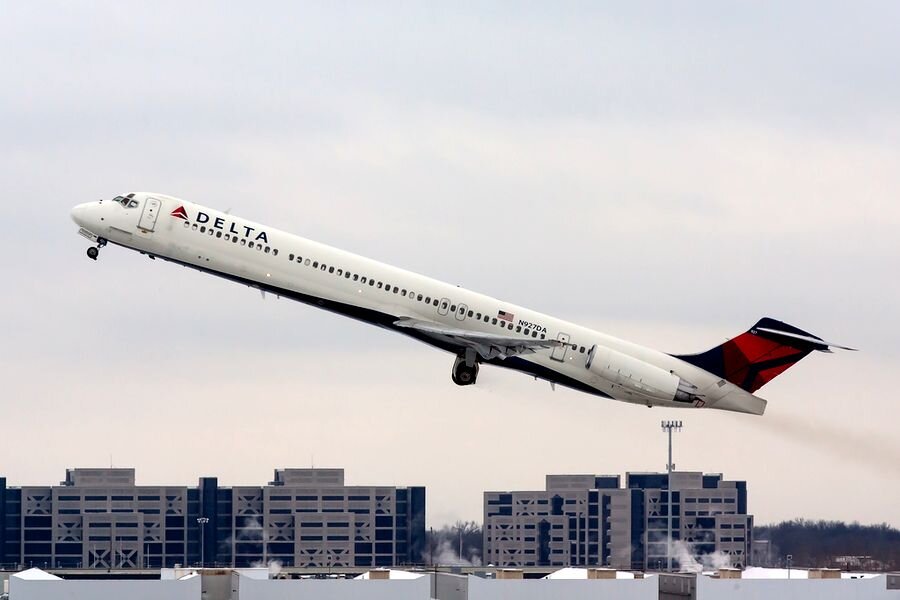 Один из назначенных к списанию 27-летних McDonnell Douglas MD-88 авиакомпании Delta Air Lines