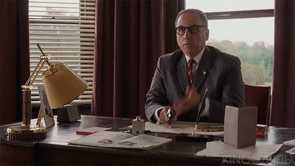 Kino-ляп 6. Календарь и стекло директора тюрьмы (анимированная картинка)