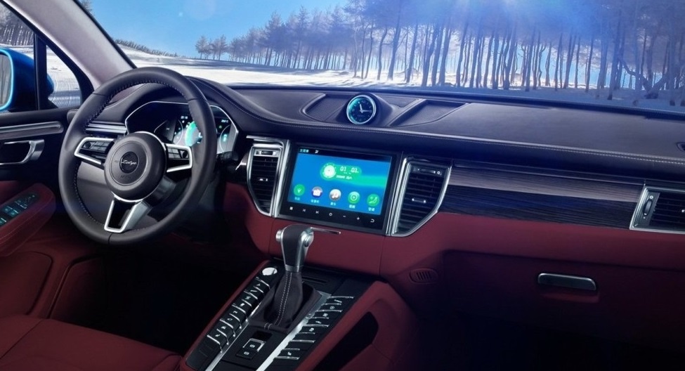 Интерьер Zotye SR9