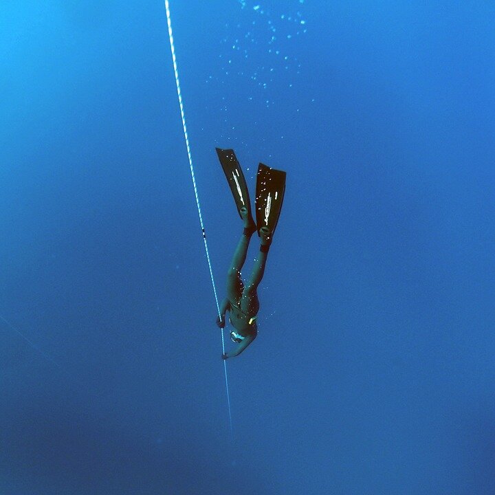 A freediver doesn t use an air. Freediver. freedive deep.
