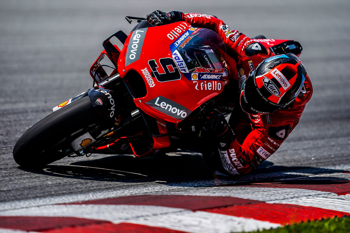 Пилот Ducati MotoGP Данило Петручи