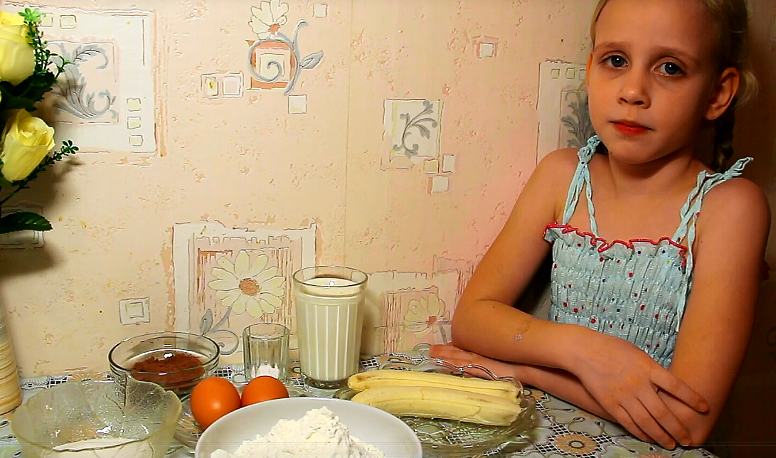 Готовим шоколадно-банановые вафли в мультипекаре