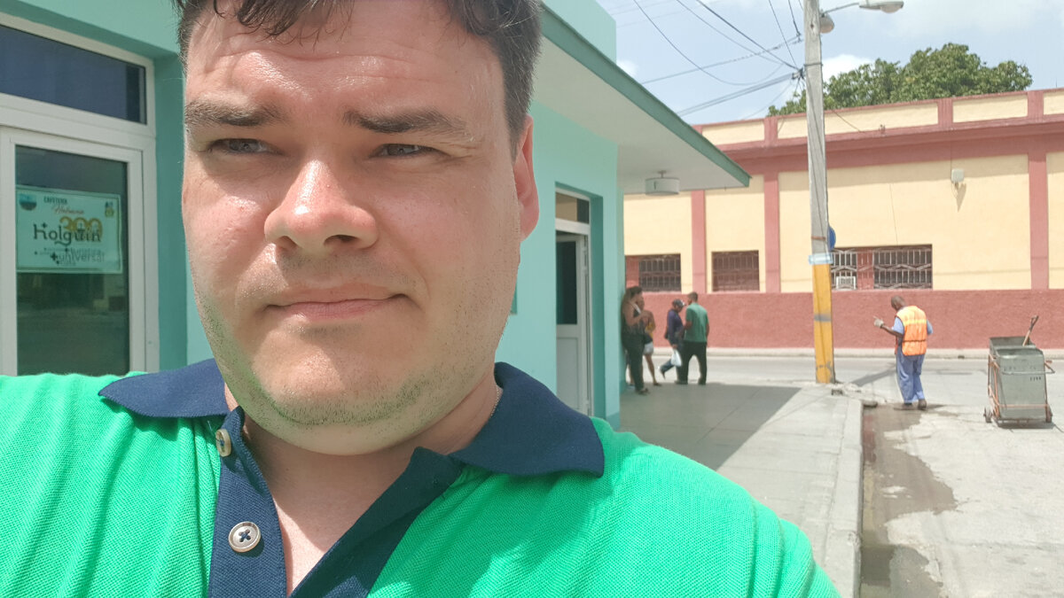 кубинцы не спешно стараются (моногород, а вокруг порядок и чистота)