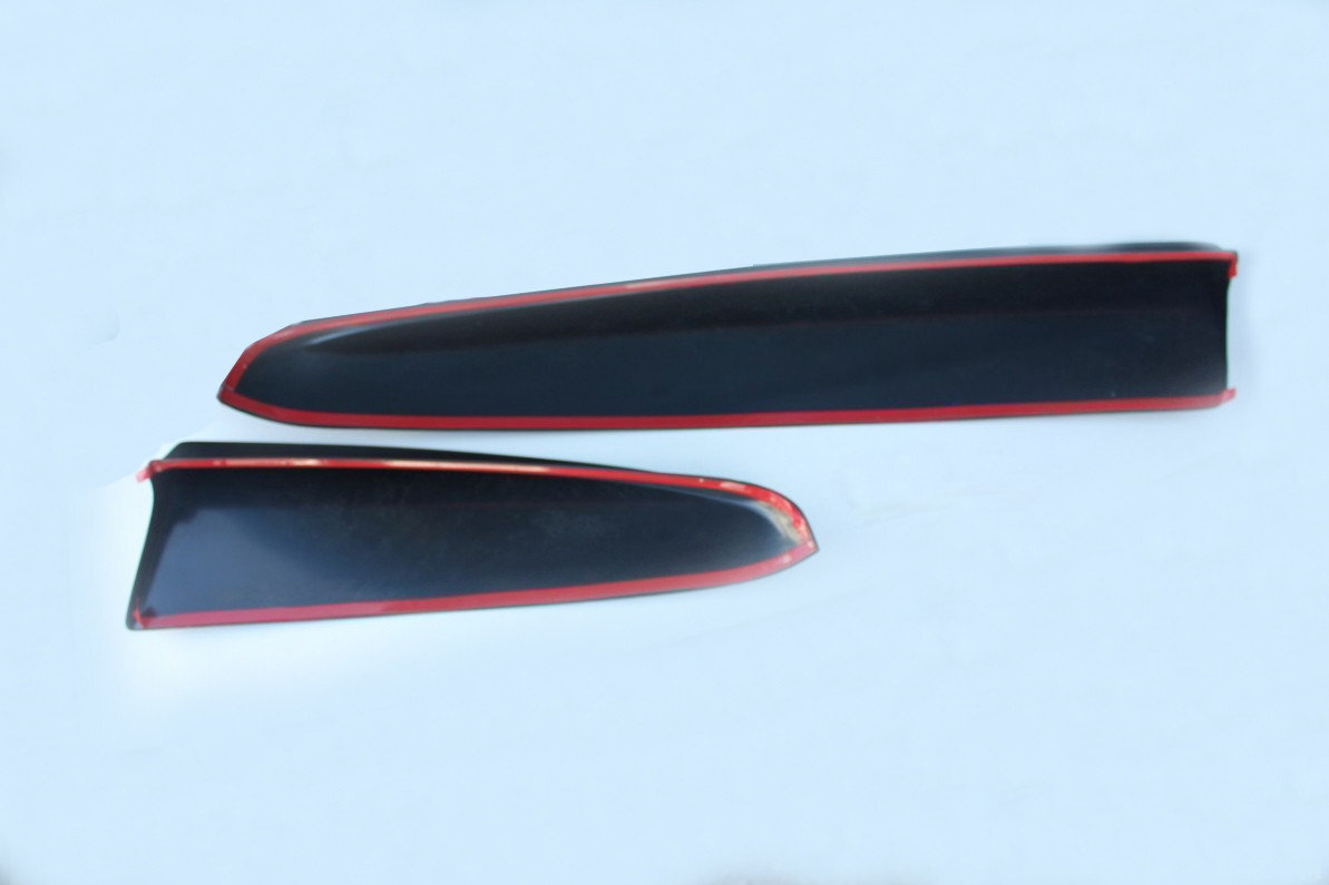 Лип-спойлер ArtForm из двух частей