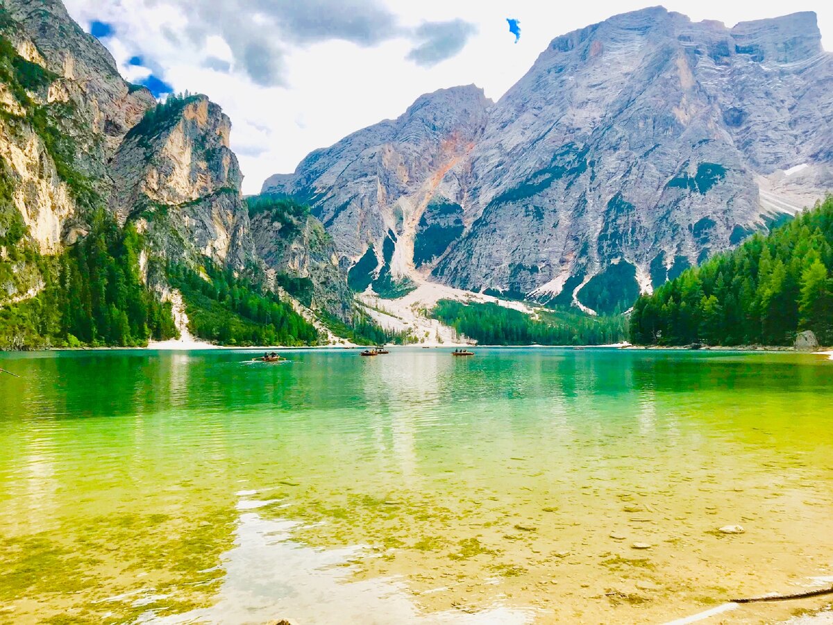 Lago di Braies осенью