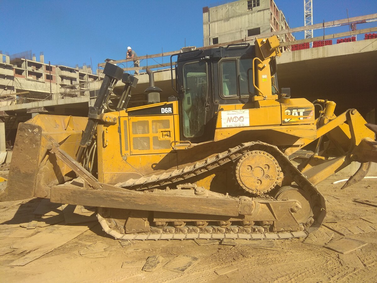 Caterpillar D6R