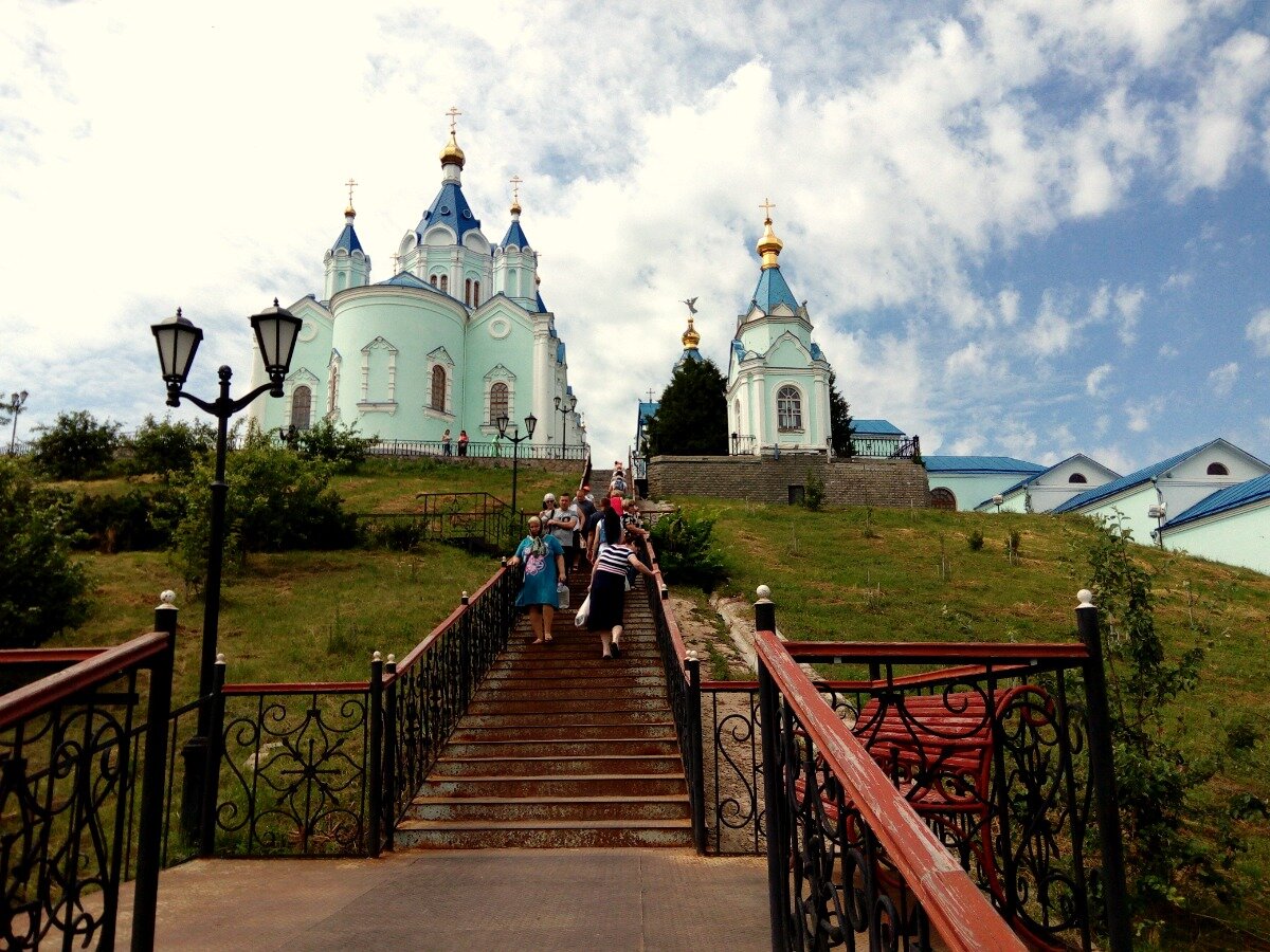 коренная пустынь храм