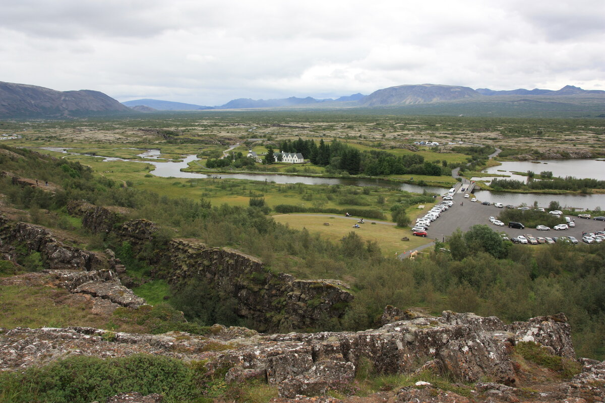 Европейская сторона парка.