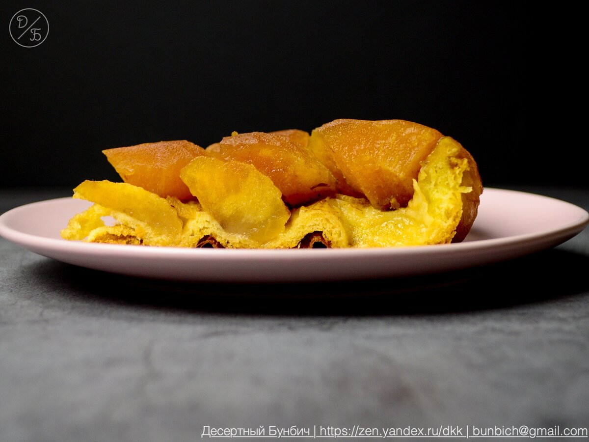 Кусочек тарт татена