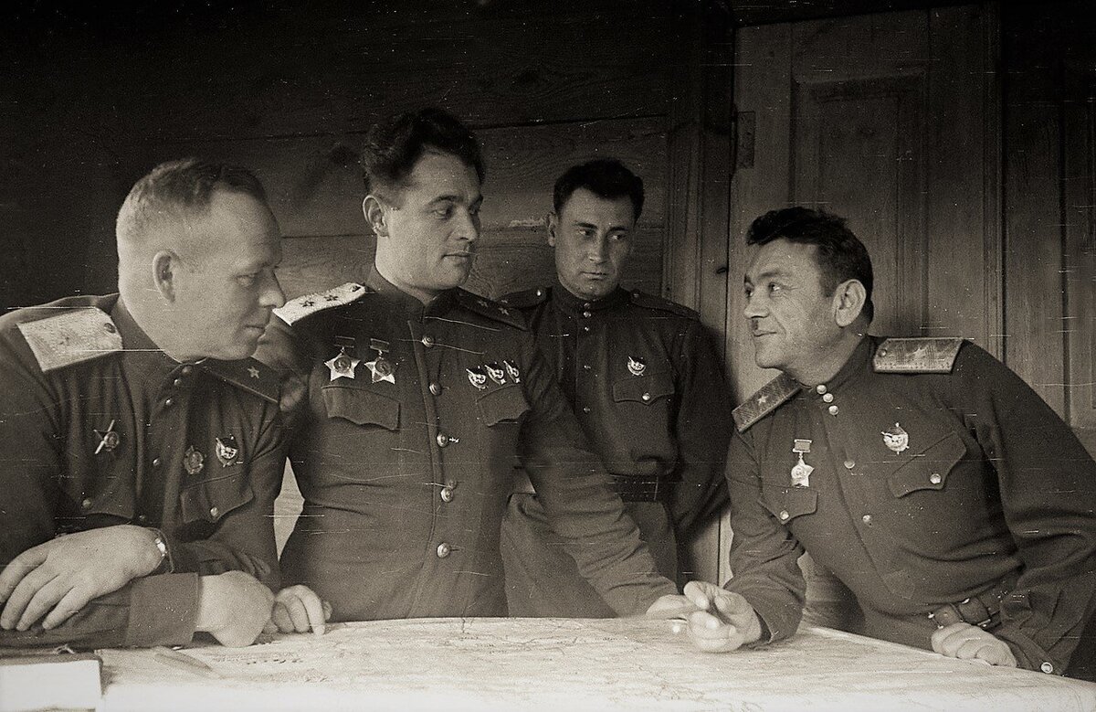 генерал Черняховский в 1943 году