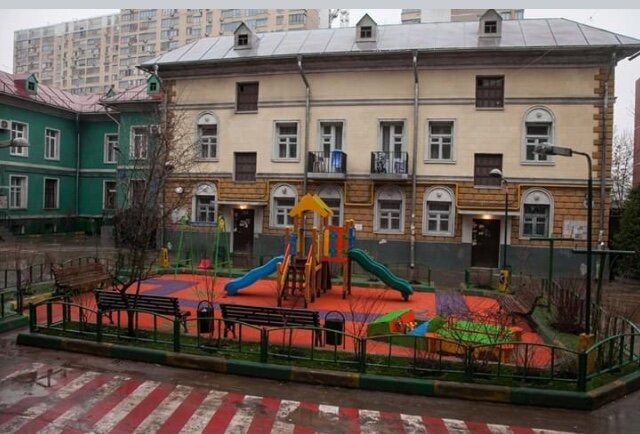 Детская площадка в сериале ... в Саратове и Омске люди упали в обморок ...