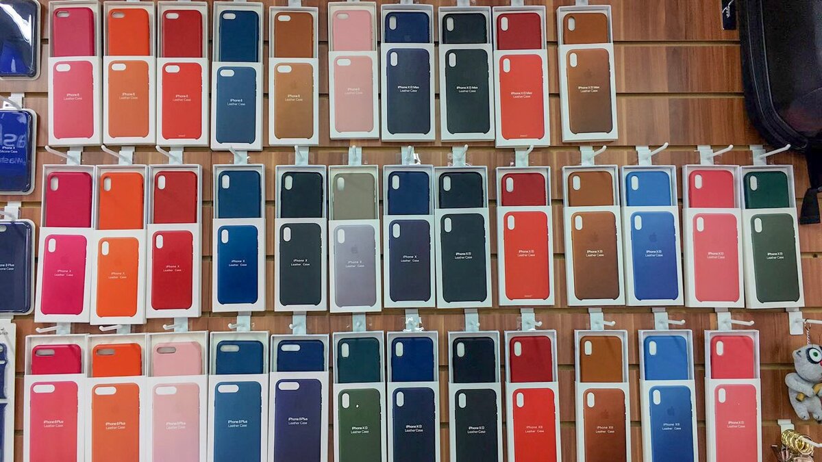 кожаные чехлы Leather Case  для iPhone))) в наличии оригинал и отличная копия)) 