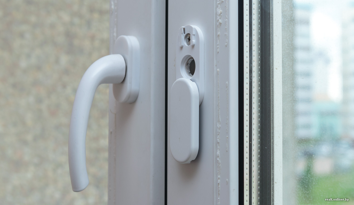 Окно без ручки ребенок не откроет. // Фото content.onliner.by