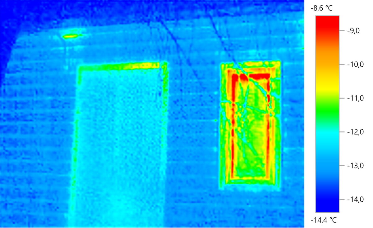 Входная дверь в тепловизоре