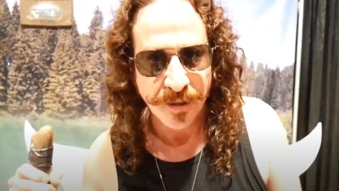 Кадр из видео на YouTube: Interview with Ari Lehman the first Jason Woorhees