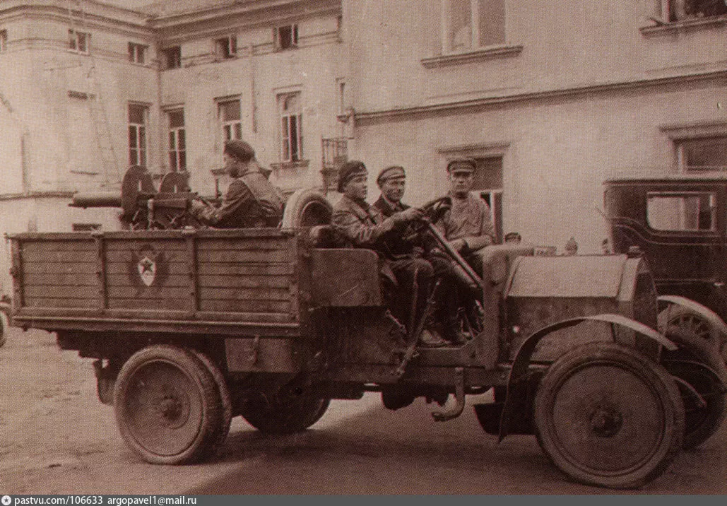 Источник: https://pastvu.com/p/106633