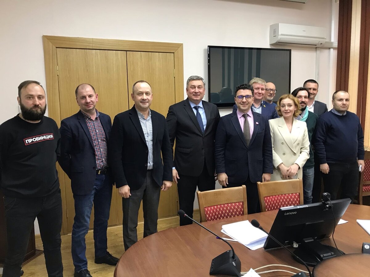 Решала киров. Осипов администрация президента. Совет директоров ЦУМ Киров. Бест 1 Киров директор