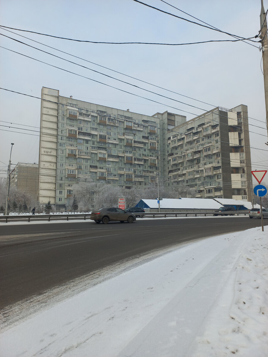 Удивительное модернистское здание по улице Белинского