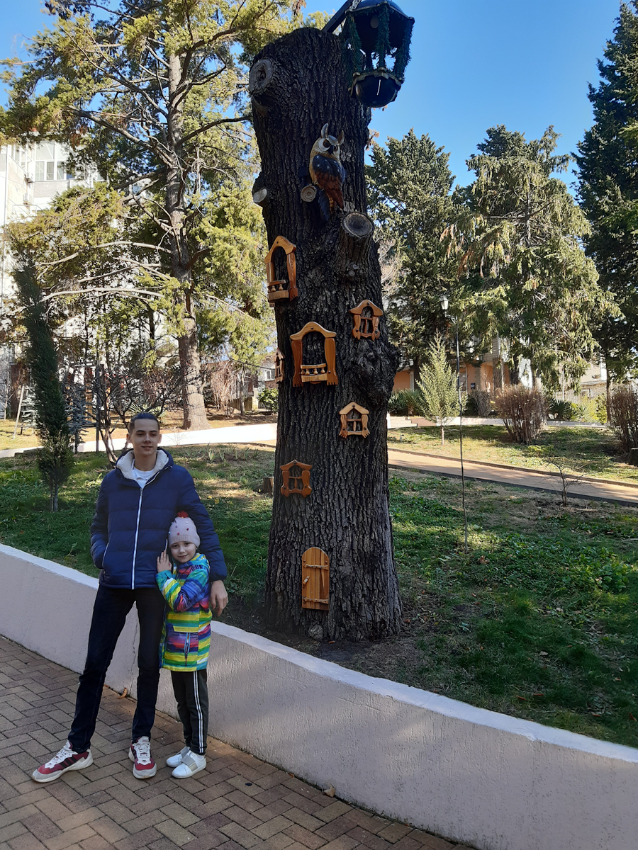 Внуки Екатерины Яковиди (фото из личного архива автора)