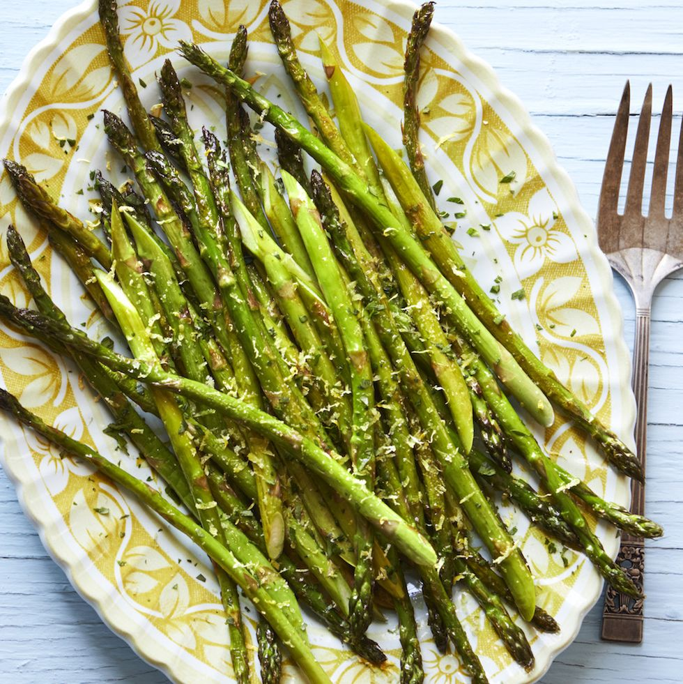 Сколько запекать спаржу. Спаржа запеченная. Steak with Asparagus.