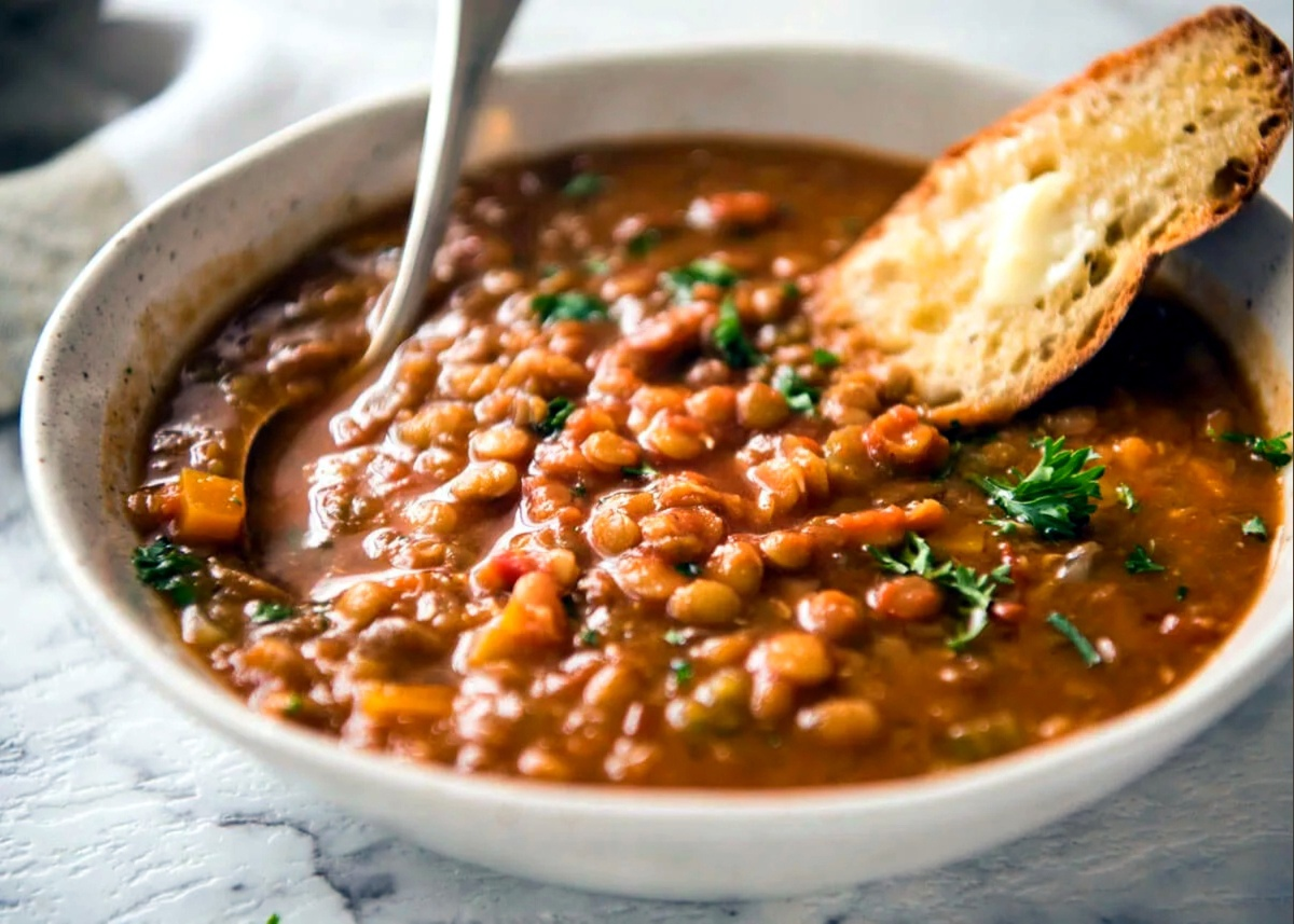 Good recipe. Чечевичная похлебка. Чорба из чечевицы. Чечевицкий суп. Похлебка с чечевицей.