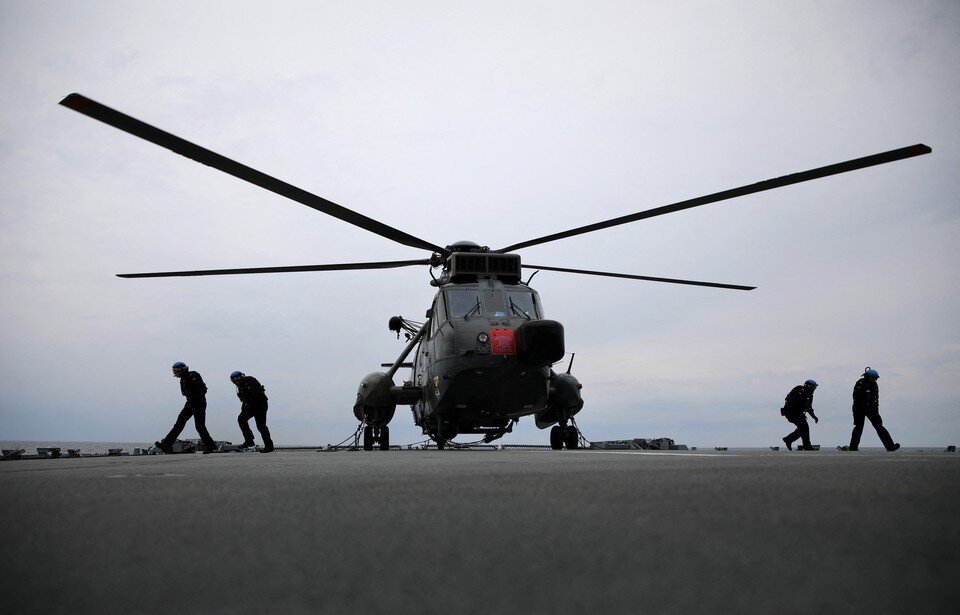     Американский военный вертолет потерпел крушение в Калифорнии  REUTERS